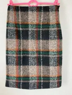 トラッツォ ドンナのタイトスカート