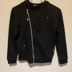 子供服コムサイズムライダース風パーカー