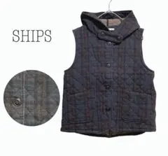 フード付きダウンベスト