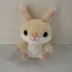 可愛いウサギのぬいぐるみ