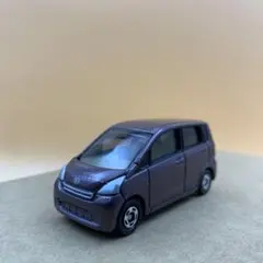 トミカ No.32 ダイハツ　ムーブ　2011年　新車発売品