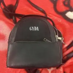 GYDA ブラック ショルダーバッグ