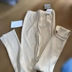 新品ANAP ベージュ スパッツ Fサイズのサムネイル