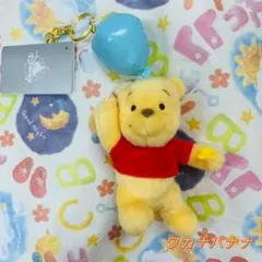 プーさん　ぬいぐるみキーホルダー　風船　バルーン　ディズニーストア