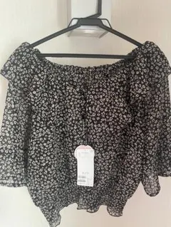 [新品]discoat シアー感あるトップス