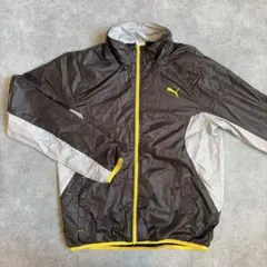 PUMA プーマ ナイロンジャケット ブラック イエロー　ウィンドブレーカー　黒