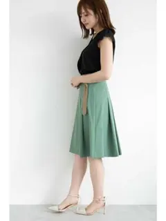 新品 タックスカート ベルト付き グリーン