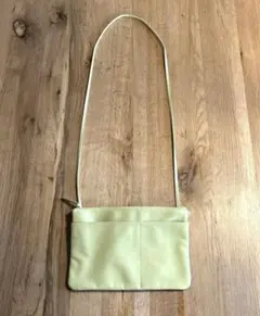 【日本製】イントロダクション レザーサコッシュ ショルダーバッグ 牛革