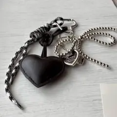 【値下】じゃらじゃらキーホルダー ハート バッグチャーム ブラック アクセサリー