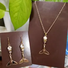 ハワイアンジュエリー❀ホエールテール ネックレス❀ピアスG✿ホワイトNo.859