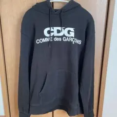 CDG COMME des GARÇON パーカー 黒のサムネイル