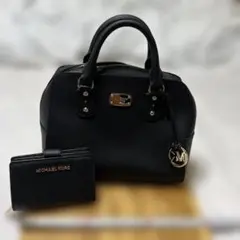 MICHAEL KORS ブラック ハンドバッグ 財布付き
