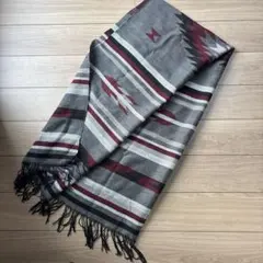 幾何学模様のストール・ショール