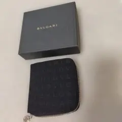 BVLGARI ブルガリ ロゴマニア smallzipWallet 二つ折財布のサムネイル