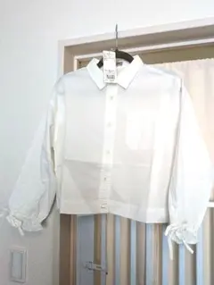 新品タグ付　サマンサモスモス　キャンディースリーブショート丈シャツ