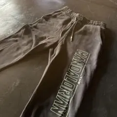 マンダロリアンロゴスウェットパンツ145 H&M