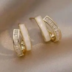 Item thumbnail for item 00aa673b-cf15-4370-b4c9-614ce9dc83e9