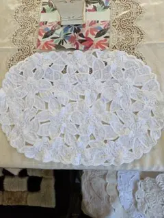 ホワイト薔薇花柄刺繍楕円形テーブルセンター