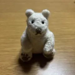 ZUS(ズス) フェルト ぬいぐるみ シロクマ ZUS(ズス) フェルト ぬいぐるみ シロクマ - メルカリ