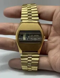 A3 ENICAR エニカ 自動巻き 腕時計 ゴールドカラー　ジャンピングアワーのサムネイル