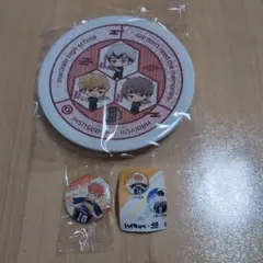 ハイキュー!! くら寿司のお皿と缶バッジ