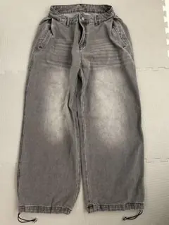 グレー フレアデニムパンツ