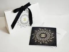 CHANEL ギフトボックス ホワイト　カード付き　2025ホリデー