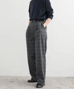 URBANRESEARCHDOORSチェックトラウザーパンツ　Sサイズ