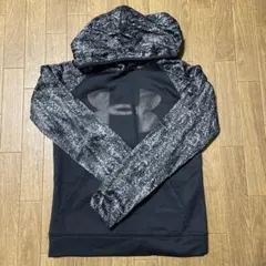 Under Armour 迷彩柄パーカーブラック YLG150〜160美品