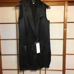 黒のオールインワンのサムネイル