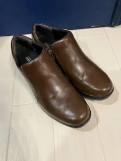 美品！YONEX スニーカー　パワークッション　ウォーキングシューズ　24cm