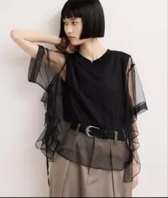 トップス Hella volume ruffle tops 新品未使用】 Hella volume ruffle tops チャコール - メルカリ