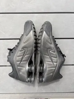 Nike Shox ブラック スニーカーのサムネイル