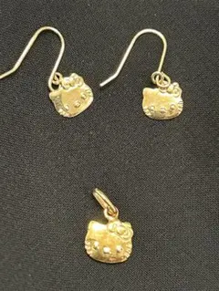 ハローキティ　k18ピアス　k18ネックレストップ　2点セット