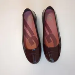 FitFlopフラットシューズ hot cherryトゥキャップ付き