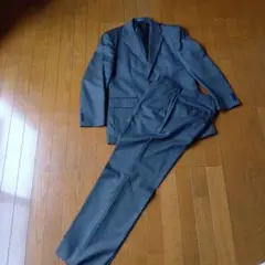 グレー ストライプ ビジネススーツ