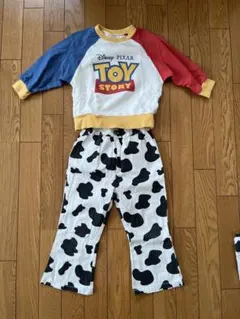 バースデイ トイストーリー 長袖 長ズボンセット　ディズニー