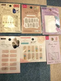 DAISO ネイルアートシール 6点セット（うち未使用２点）のサムネイル