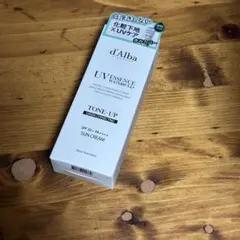 新品　ダルバ トーンアップサンクリーム 日焼け止め　化粧下地 グリーン