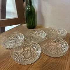 希少】昭和レトロ プレスガラス②小皿7枚T.ITO GLASS FACTORY - メルカリ