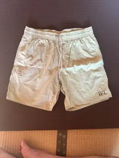 RVCA ベージュ ショートパンツ Mサイズ