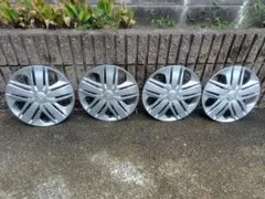 ジャパンタクシー ホイールキャップ15インチ 4枚 - メルカリ