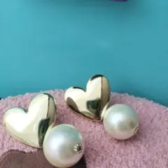 ハートゴールド　パール　ピアス