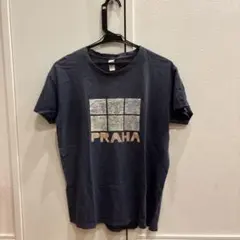 PRAHA プリント 半袖Tシャツ チャコールグレー
