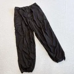 ユニクロ　カジュアルパンツ　Lサイズ　ブラック　ウエストゴム