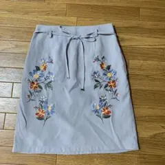Pageboy 刺繍花柄スカート
