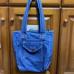 Item thumbnail for item 2dbe824e-bab1-415d-b0db-9243560c9f0e