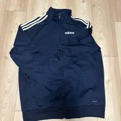 トラックジャケット