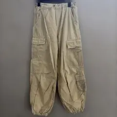ZARAカーゴパンツ 裾ゴム仕様のサムネイル
