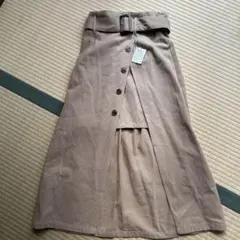 【新品】ベルト付きレイヤードスリットスカート　ベージュ系